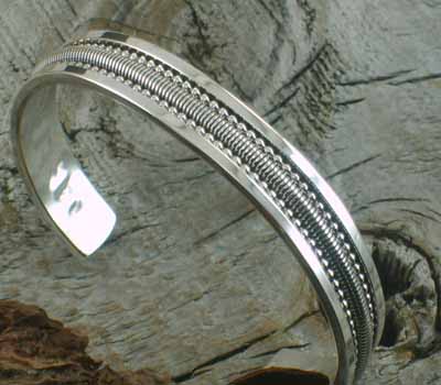 Native American Jewelry /Sterling Silver Cuff Bracelet - sz 6.5